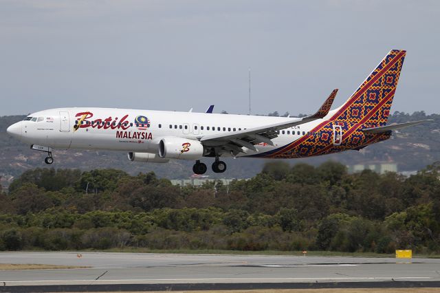 Boeing 737-800 (9M-LCM) - on 16 November 2018