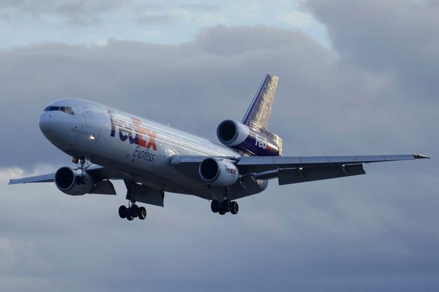 ZENAIR MC-12 Cricri (N360FE) - FedEx Express McDonnell-Douglas MD-10-10 N360FE at Phoenix Sky Harbor on February 24, 2015.