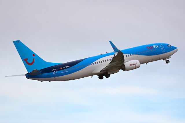 Boeing 737-700 (D-ATUP)