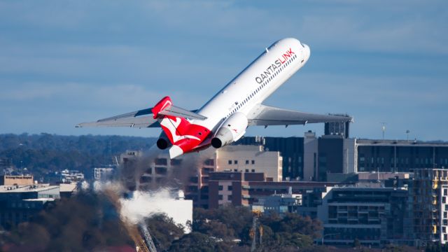 Boeing 717-200 (VH-YQT)