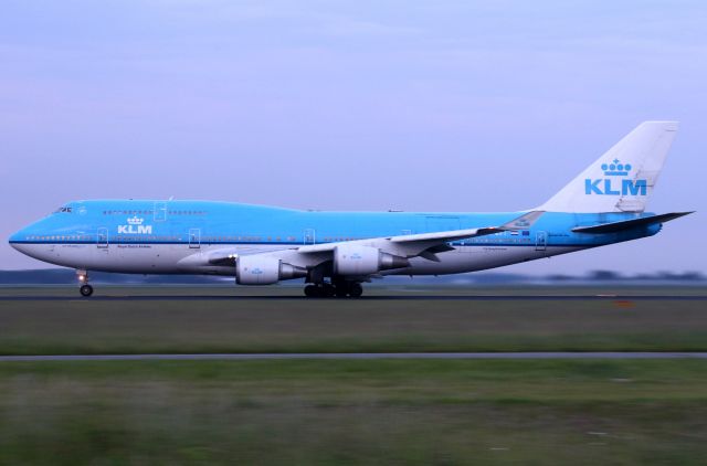 Boeing 747-400 (PH-BFT)