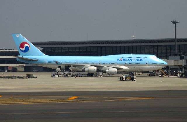 Boeing 747-400 (HL7472) - 2003 at Narita