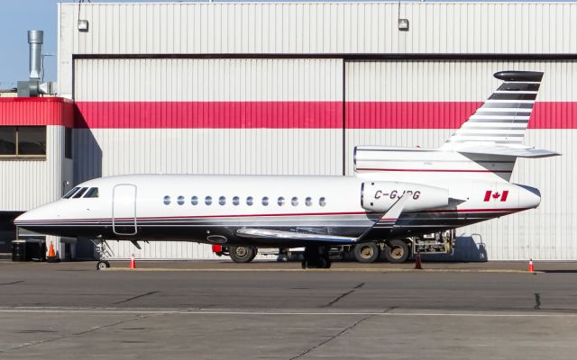 Dassault Falcon 900 (C-GJPG)