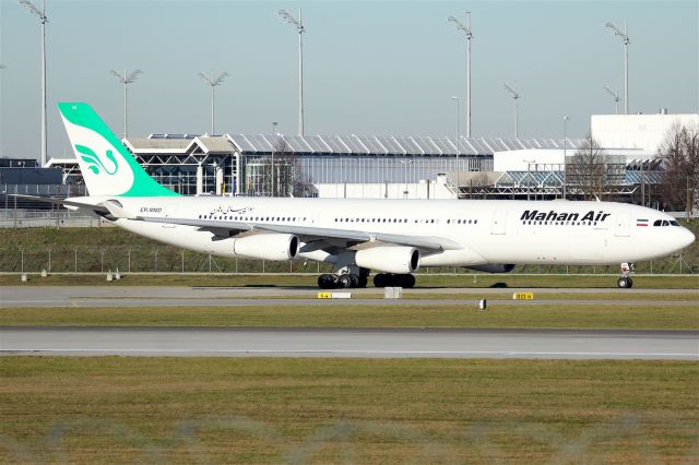 Airbus A340-300 (EP-MMD)