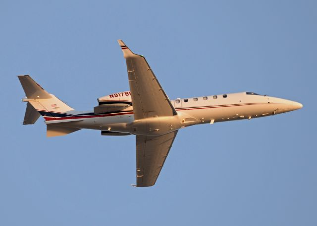 Learjet 45 (N917BD)