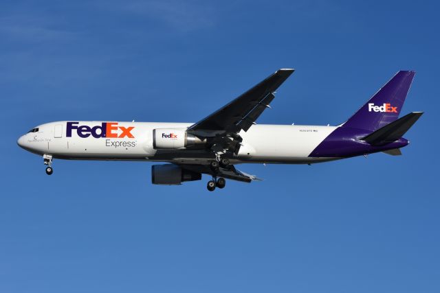 BOEING 767-300 (N265FE) - 23-L 02-21-23