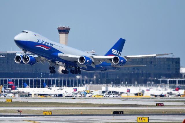 BOEING 747-8 (VQ-BVC) - 28-R 04-15-19