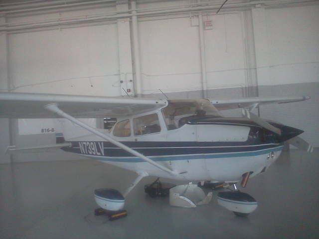 Cessna Skyhawk (N739LV)