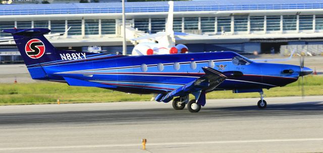 Pilatus PC-12 (N88XY) - Sexy Jet N88XY landing at St Maarten