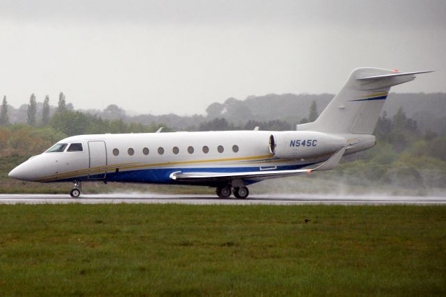 IAI Gulfstream G280 (N545C) - Departing rwy 26 on 8-May-19.