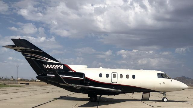 Hawker 800 (N440PW)