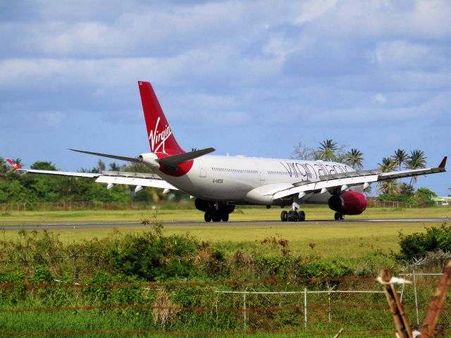Airbus A330-300 (G-VKSS)