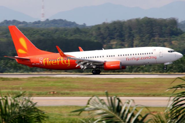 Boeing 737-800 (9M-FFD)