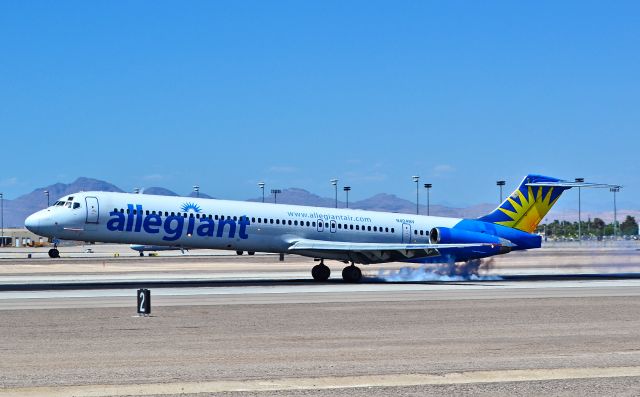 McDonnell Douglas MD-88 (N404NV) - N404NV Allegiant Air 1989 McDonnell Douglas MD-88 - cn 49765 / ln 1645 - Las Vegas - McCarran International Airport (LAS / KLAS)br /USA - Nevada, June 27, 2014br /Photo: Tomás Del Coro