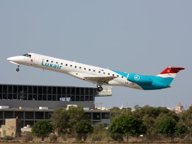 Embraer ERJ-135 (LX-LGZ)