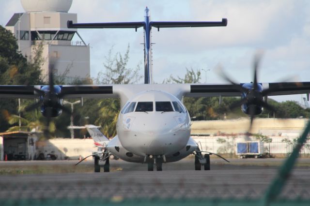 Aerospatiale ATR-42-300 (V2-LIG)