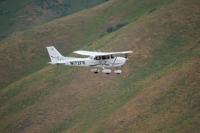 Cessna Skyhawk (N172FR) - Taking off to the South from the Hailey, Idaho Friedman Memorial Airport