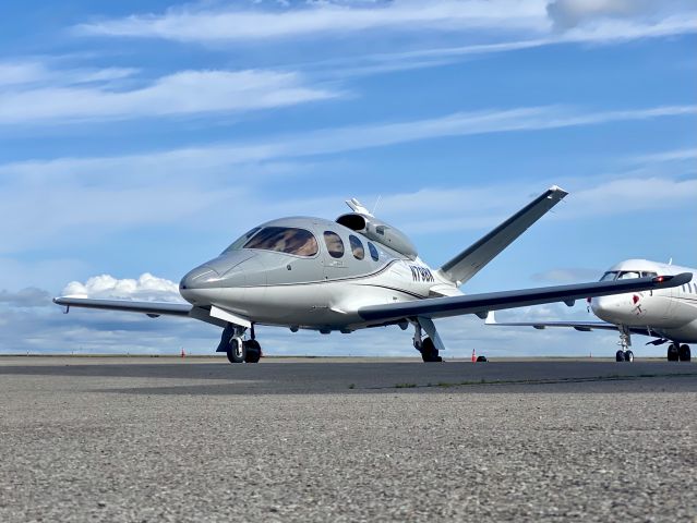 Cirrus Vision SF50 (N79BK)