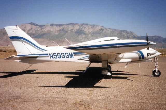 Cessna 310 (N5933M) - Seen here in Oct-93.