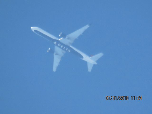 Boeing 757-200 (N537US)