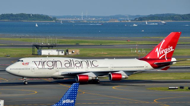 Airbus A330-300 (G-VROC)