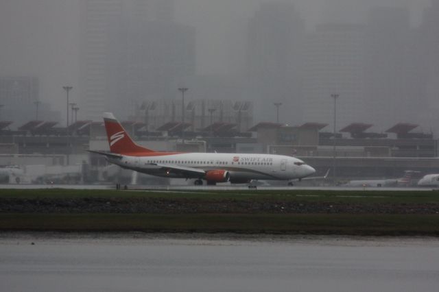 BOEING 737-400 (N441US)