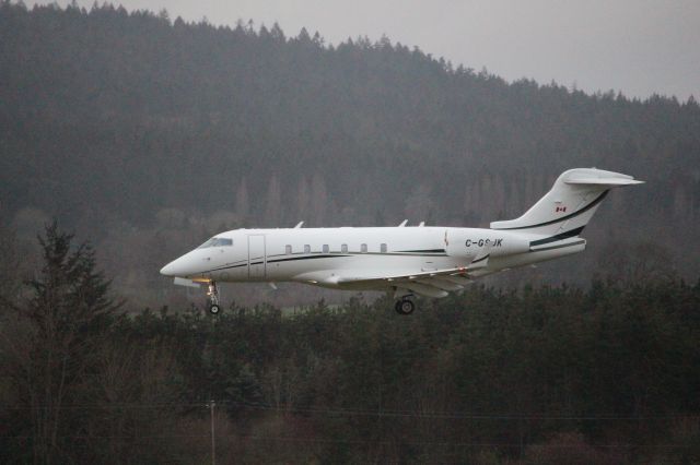 Bombardier Challenger 300 (C-GSJK)