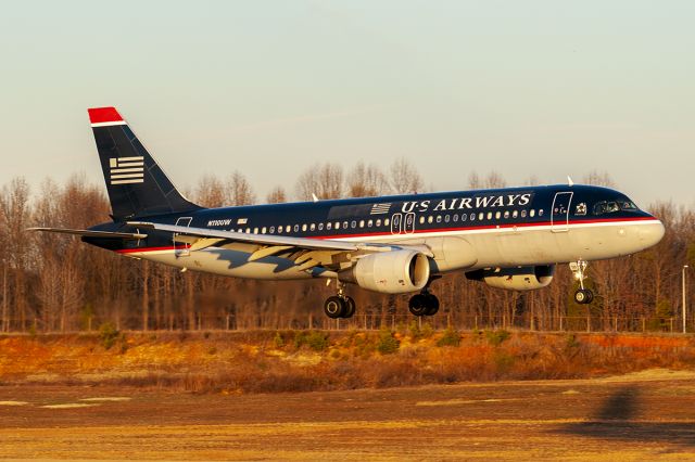 Airbus A320 (N110UW) - 12/23/2007