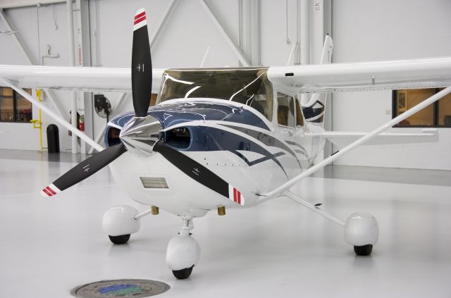 Cessna Skylane (N1710G)