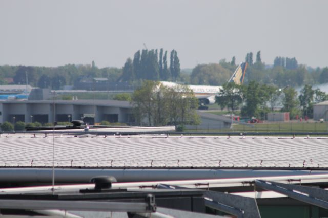 Boeing 747-400 (9V-SFK)