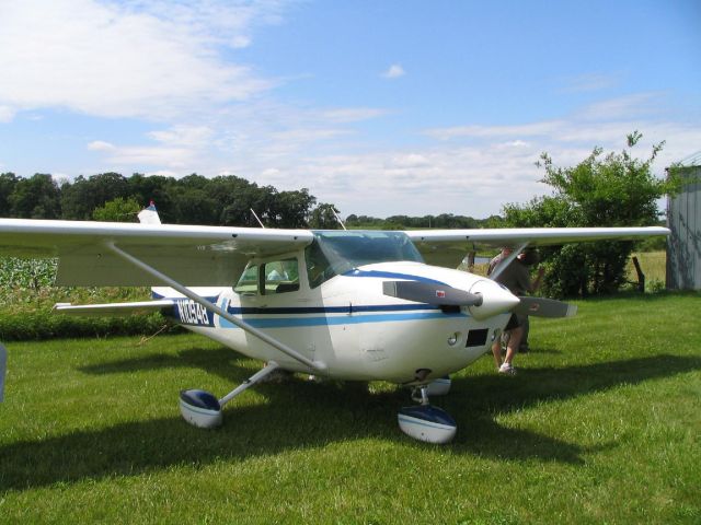 Cessna Skylane (N10948)