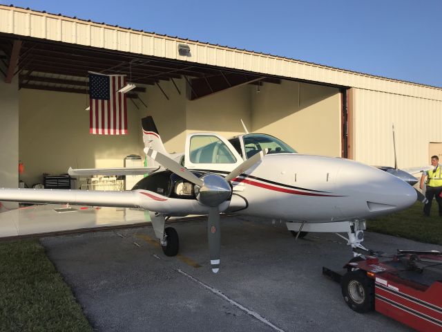 Beechcraft Baron (58) (N158BB)