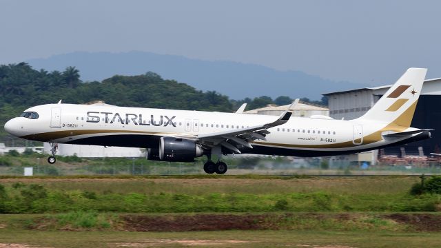 Airbus A321neo (B-58211)