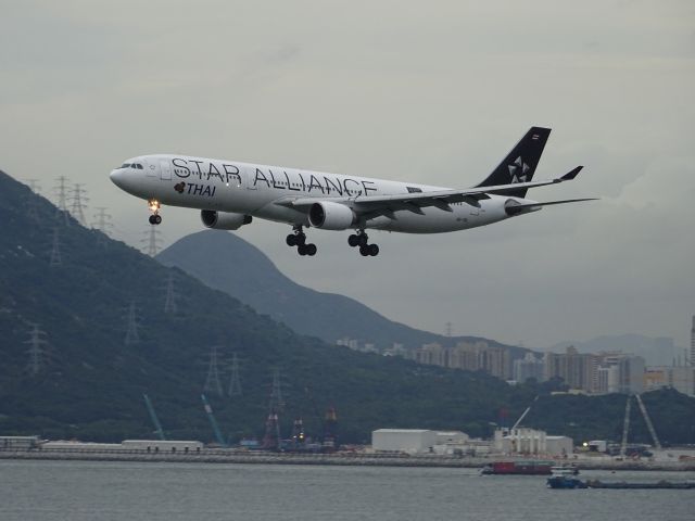 Airbus A330-300 (HS-TEL)