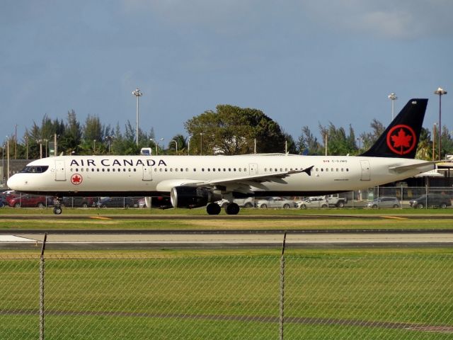 Airbus A321 (C-GJWO)