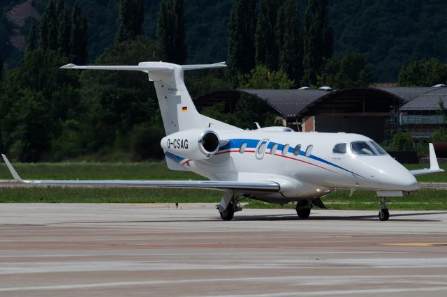 Embraer Phenom 300 (D-CSAG)