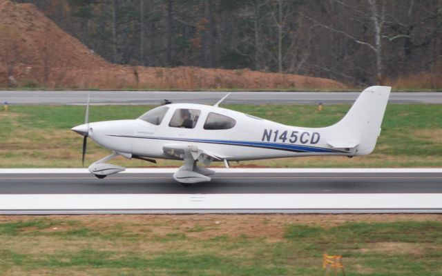 — — - Rotating runway 20 at Concord Regional Airport - 11/19/09