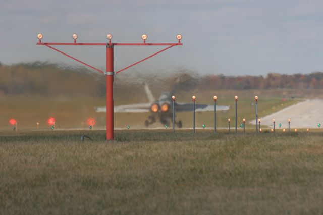 McDonnell Douglas FA-18 Hornet — - Austen Straubel Field Green Bay Runway 36.