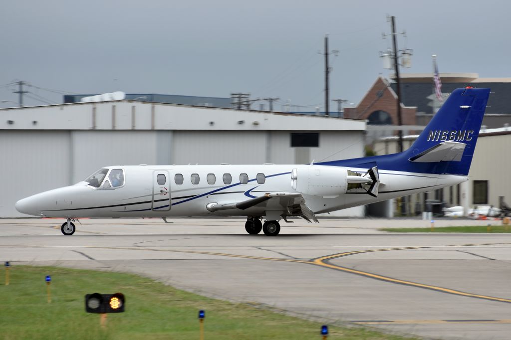 Cessna Citation V (N166MC)