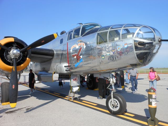 North American TB-25 Mitchell (N1042B)