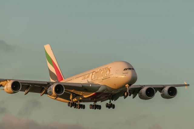 Airbus A380-800 (A6-EDN)