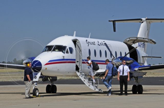 Beechcraft 1900 (N218YV)