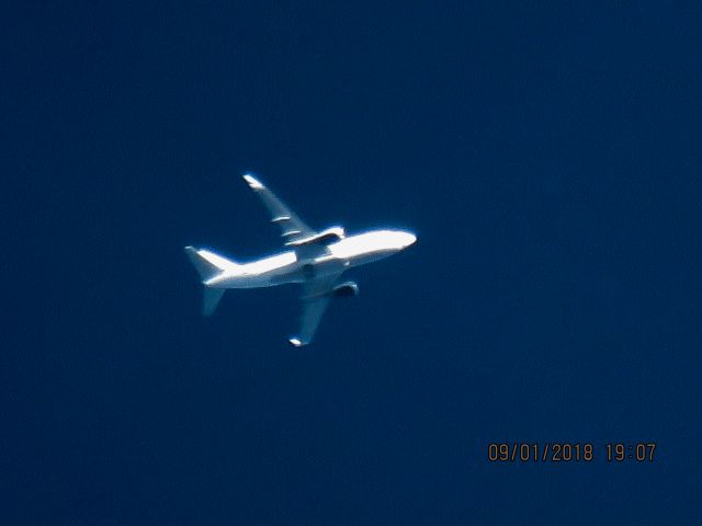 Boeing 737-500 (N709S)