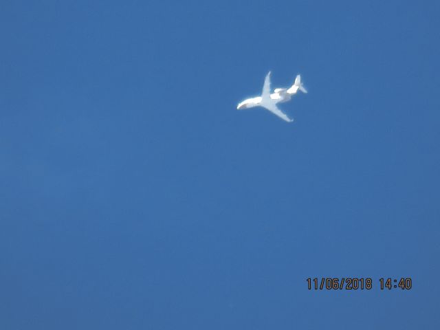 Embraer Legacy 550 (N781MM)