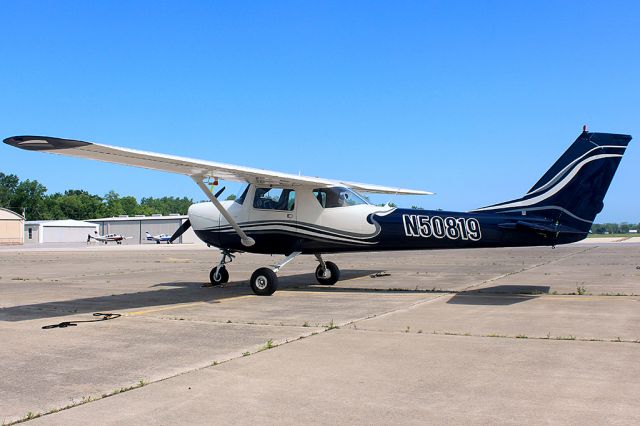 Cessna Commuter (N50819)