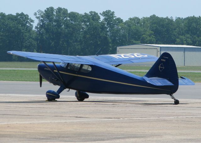 Piper 108 Voyager (N292C) - A nice old Stinson parked at the Shreveport Downtown airport.