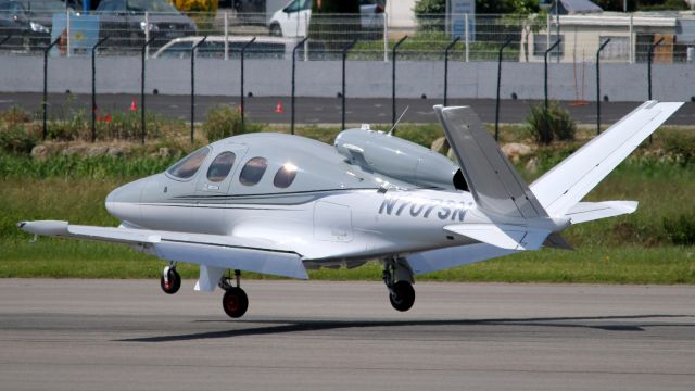 Cirrus Vision SF50 (N707SN)