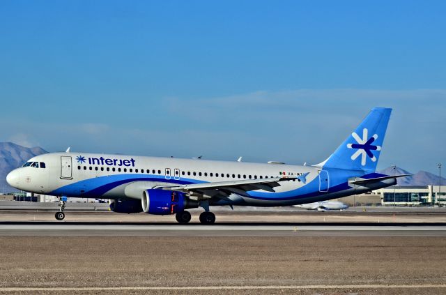 Airbus A320 (XA-MTY) - XA-MTY  Interjet 2000 Airbus A320-214 - cn 1179br /br /Las Vegas - McCarran International (LAS / KLAS)<br>USA - Nevada, October 24, 2013<br>Photo: Tomás Del Coro