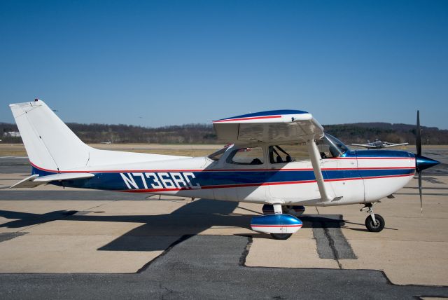 Cessna Skyhawk (N736RC)