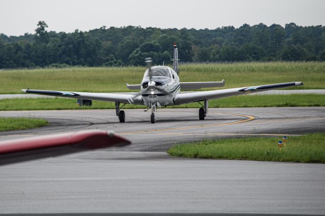 Beechcraft Bonanza (36) (N567EB)